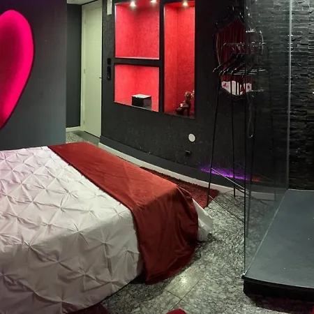 דירה Modern & 3 Minutes From The River