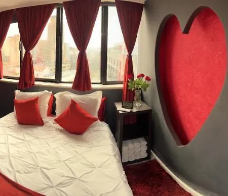 דירה Modern & 3 Minutes From The River *